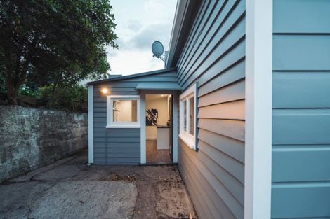 Photo of property in 6 Crosby Street, Mornington, Dunedin, 9011