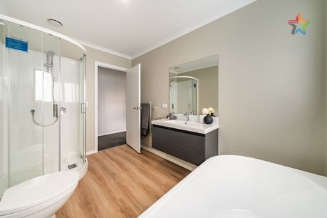 Photo of property in 8 Rotoiti Place, Paraparaumu, 5032