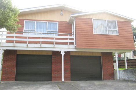 Photo of property in 7 Robertson Street, Owhiro Bay, Wellington, 6023
