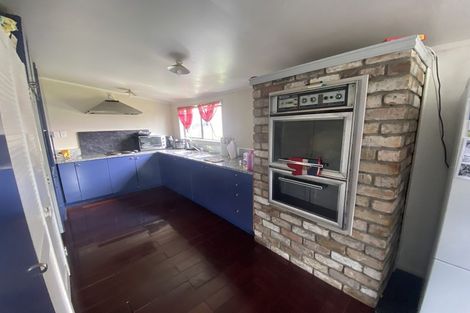 Photo of property in 87 Konini Road, Titirangi, Auckland, 0604