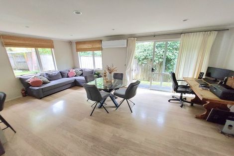 Photo of property in 12 Lomas Way, Albany, Auckland, 0632