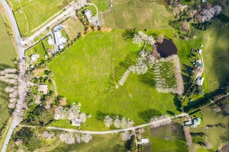 Photo of property in 950 Oneriri Road, Kaiwaka, 0573