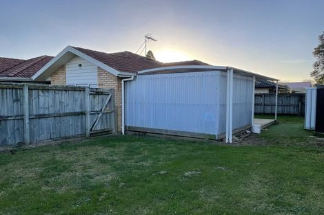 Photo of property in 2 Cathcart Close, Pukekohe, 2120