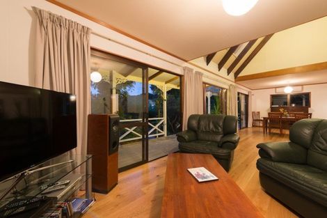 Photo of property in 20 Florance Avenue, Russell, 0202