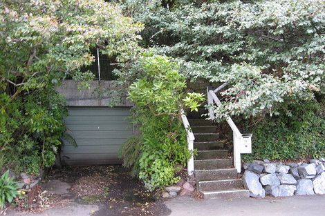 Photo of property in 11 Seaforth Terrace, Karori, Wellington, 6012