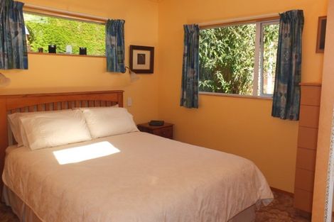 Photo of property in 6 Ipswich Street, Hampden, 9410