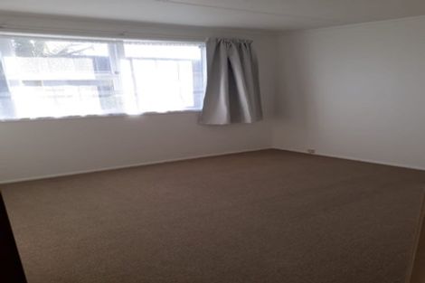Photo of property in 156 Centreway Road, Orewa, 0931