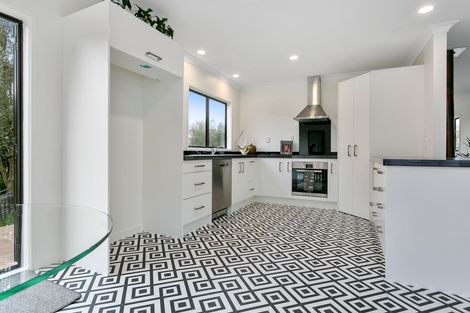 Photo of property in 28 River View Road, Morrinsville, 3300