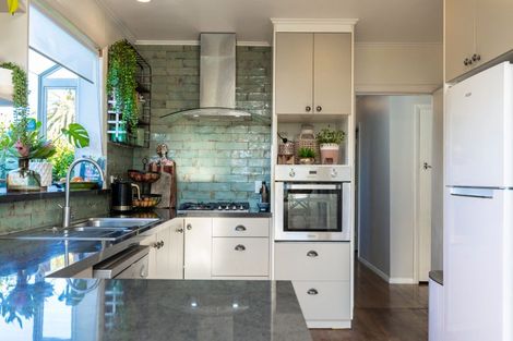 Photo of property in 106 Muller Road, Blenheim, 7201