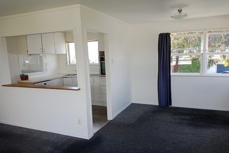 Photo of property in 1/34b Sunnynook Road, Sunnynook, Auckland, 0620
