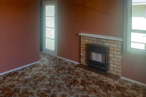 Photo of property in 21 Domett Street, Waitara, 4320