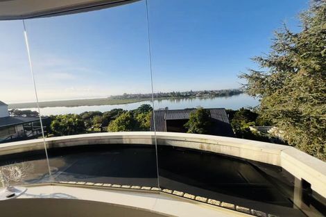 Photo of property in 15 Constable Lane, West Harbour, Auckland, 0618