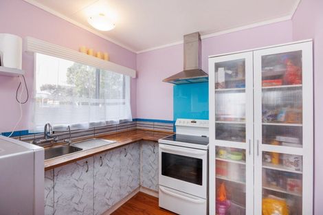 Photo of property in 41a Raglan Avenue, Cloverlea, Palmerston North, 4412