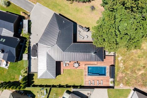 Photo of property in 4 Garnet Grove, Birchville, Upper Hutt, 5018