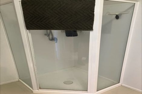 Photo of property in 16/21 Armoy Drive, East Tamaki, Auckland, 2016