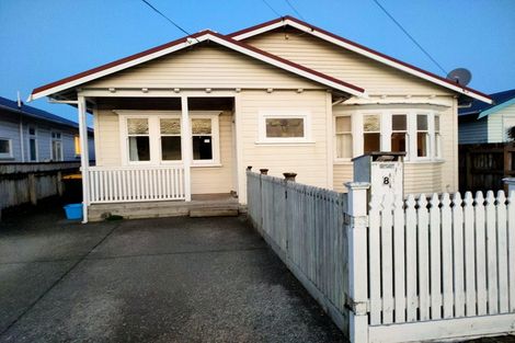 Photo of property in 8 Plunket Avenue, Petone, Lower Hutt, 5012