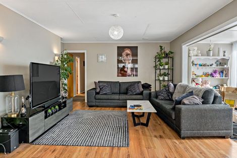 Photo of property in 7 Moloney Terrace, Pukekohe, 2120