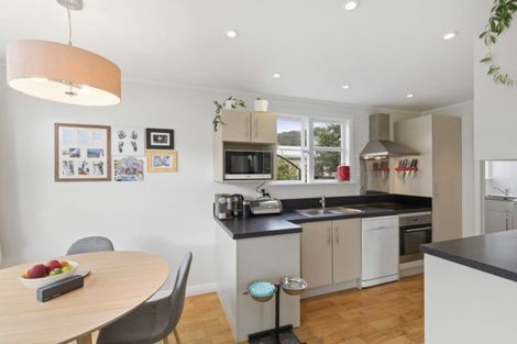 Photo of property in 80 Naenae Road, Naenae, Lower Hutt, 5011