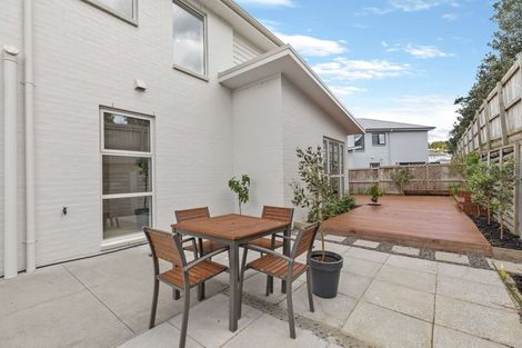 Photo of property in 24 William Wallbank Crescent, Swanson, Auckland, 0614