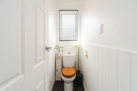 Photo of property in 16 Kowhai Street, Tokomaru, Palmerston North, 4474