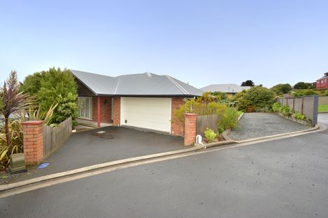 Photo of property in 10 Hilton Road, Highcliff, Dunedin, 9013