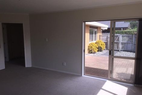 Photo of property in 39 Waimoko Glen, Swanson, Auckland, 0612