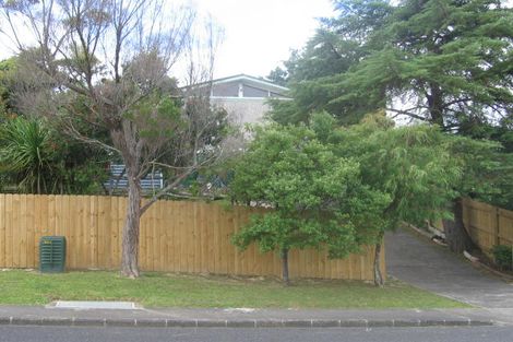 Photo of property in 63 Totaravale Drive, Totara Vale, Auckland, 0629