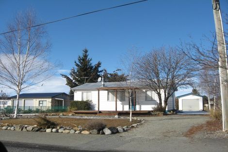 Photo of property in 33 Totara Drive, Twizel, 7901