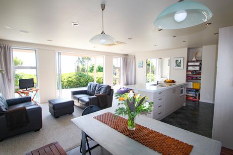 Photo of property in 26 Magdala Street, Kakanui, Oamaru, 9495