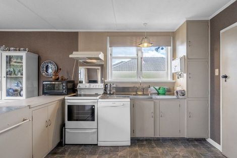 Photo of property in 74 Conway Crescent, Glengarry, Invercargill, 9810