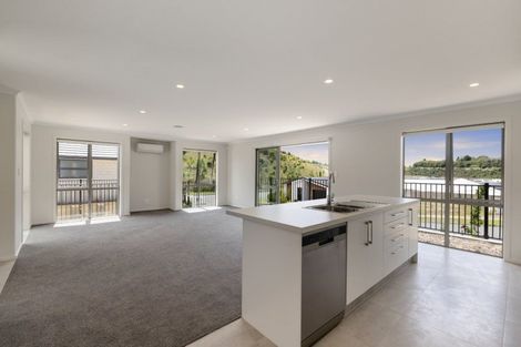 Photo of property in 5 Pakanga Grove, Pyes Pa, Tauranga, 3112