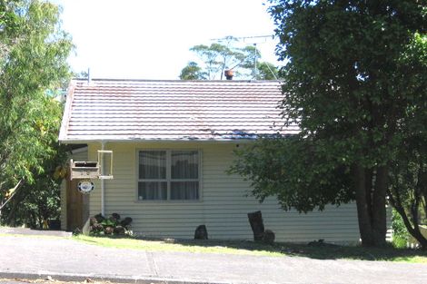 Photo of property in 75 Kia Ora Road, Beach Haven, Auckland, 0626