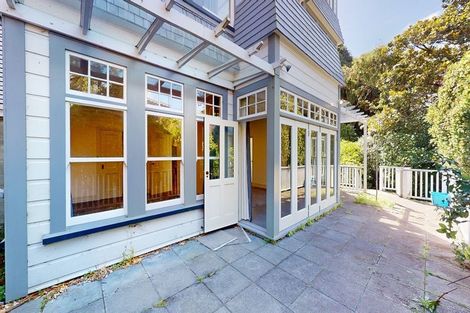 Photo of property in 44 Aurora Terrace, Kelburn, Wellington, 6012