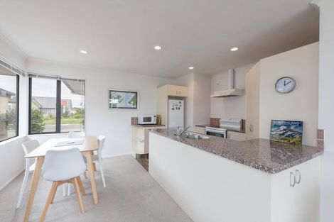 Photo of property in 8 The Drive, Richmond, 7020