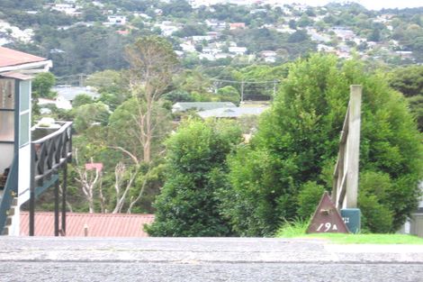 Photo of property in 2/19 Seaview Road, Glenfield, Auckland, 0629