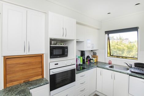 Photo of property in 65 Esplanade, Kaiti, Gisborne, 4010