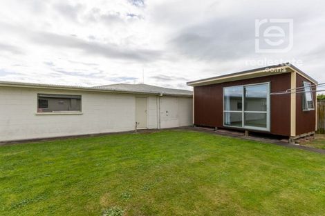 Photo of property in 11 Aberdeen Avenue, Takaro, Palmerston North, 4412