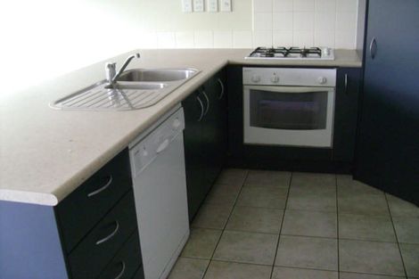 Photo of property in 13/3 Orwell Road, Greenhithe, Auckland, 0632