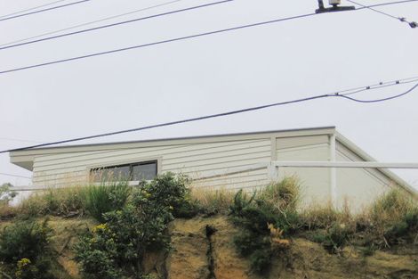 Photo of property in 7 Mills Road, Brooklyn, Wellington, 6021