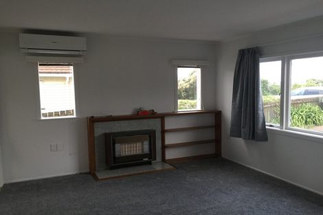 Photo of property in 62 College Road, Northcote, Auckland, 0627