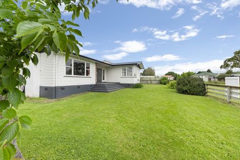 Photo of property in 15 Fox Street, Woodville, 4920