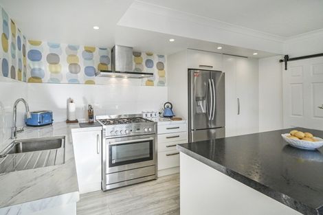 Photo of property in 702 Rainbow Avenue, Parkvale, Hastings, 4122