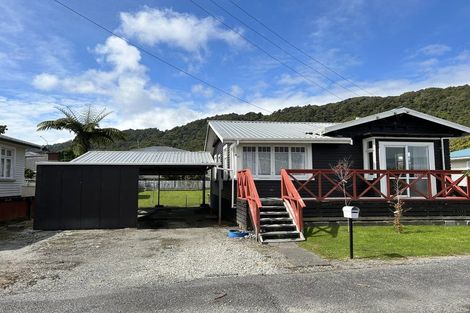 Photo of property in 67 Nelson Quay, Cobden, Greymouth, 7802