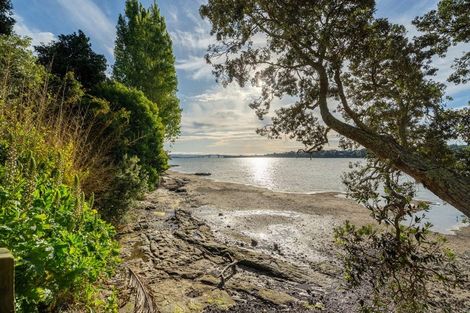 Photo of property in 2/60 Aramoana Avenue, Devonport, Auckland, 0624