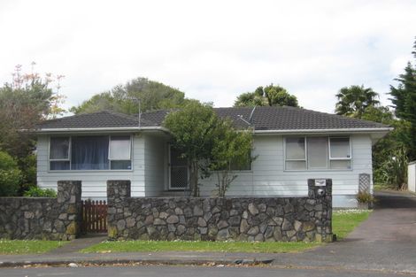 Photo of property in 15 Aden Place, Clendon Park, Auckland, 2103