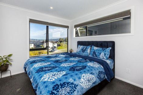 Photo of property in 18 Dahl Drive, Wallaceville, Upper Hutt, 5018