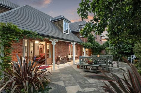 Photo of property in 12 Glenburn Place, Avonhead, Christchurch, 8042