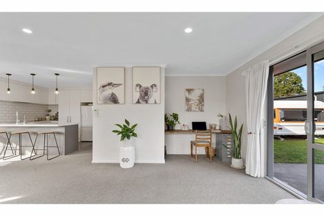 Photo of property in 6 Somerville Lane, Brightwater, 7022