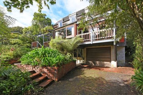 Photo of property in 74 Blue Mountains Road, Pinehaven, Upper Hutt, 5019