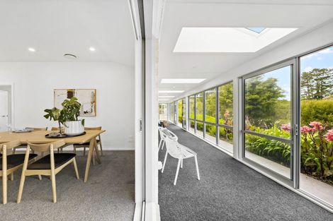 Photo of property in 21 Eric Farley Drive, Kumeu, 0810